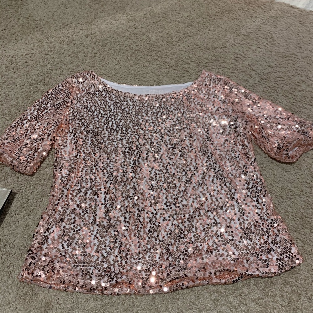 New without tags sequin rose gold large shirt.